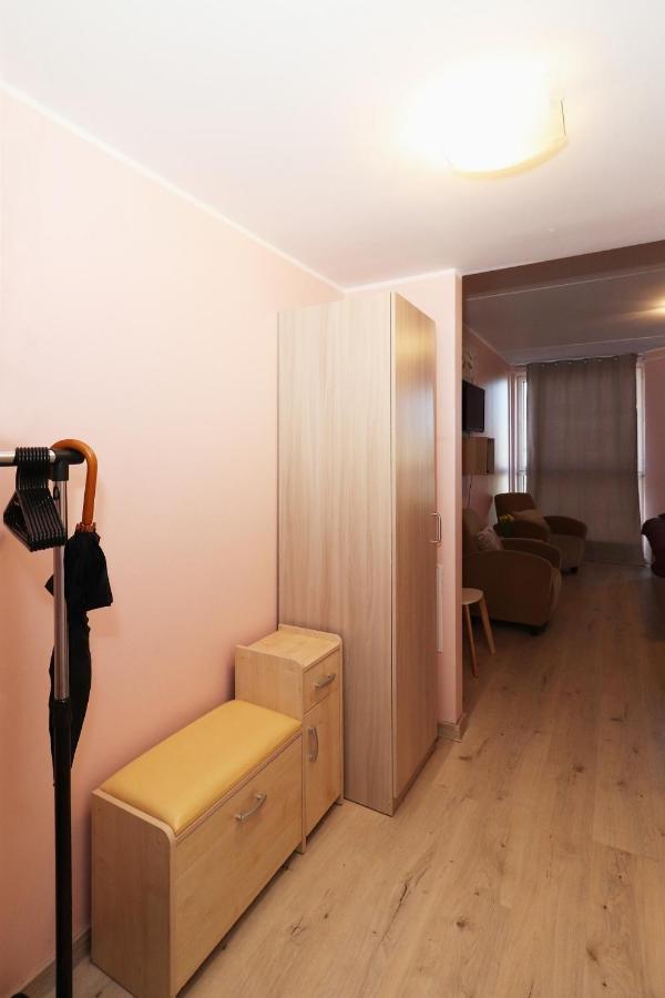 Rotermanni District Bee Apartment Tallin Exterior foto